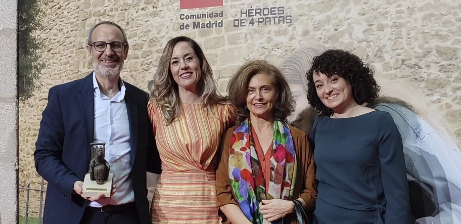 Vetoquinol recibe el premio de Héroes de 4 patas